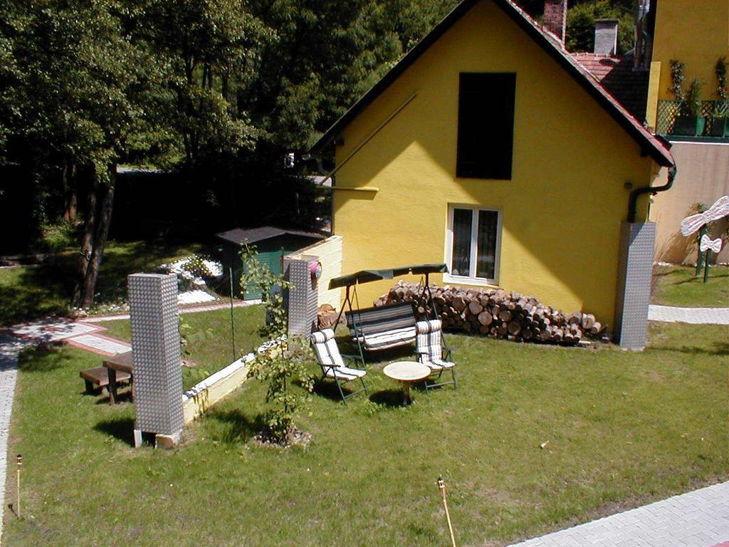 Hotel Flic Flac Mauerbach Exterior photo